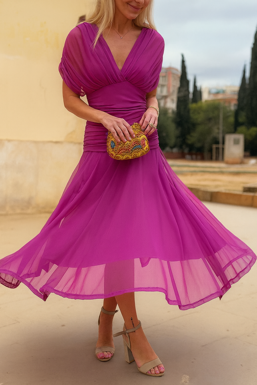 MARGUERITE | ROBE ÉLÉGANTE À BOUTONNIÈRE EN TULLE