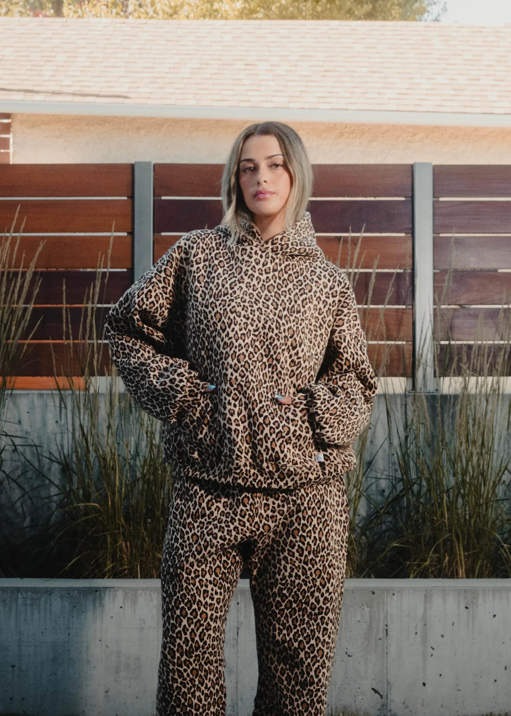 LAURE | PULL LÉOPARD ET CAMOUFLAGE
